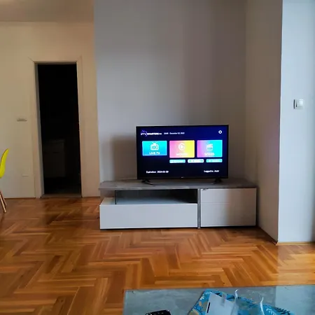 Apartment Medeni *